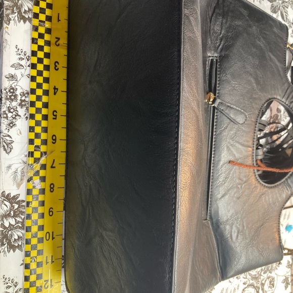 Vieta Fringed Shoulder Bag - Picture 5 of 8